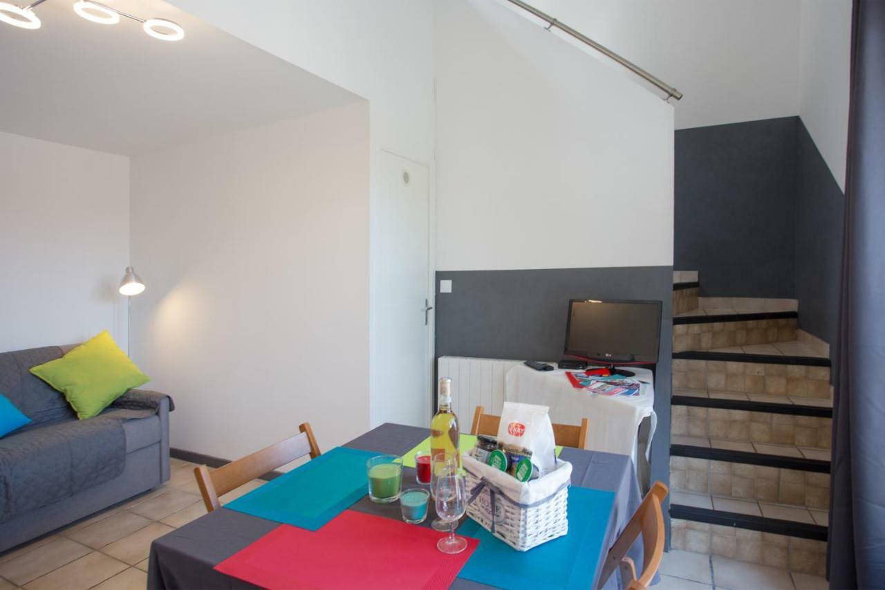 Apartamento Duplex 4 Personnes A 200M De La Mer Hyères Exterior foto